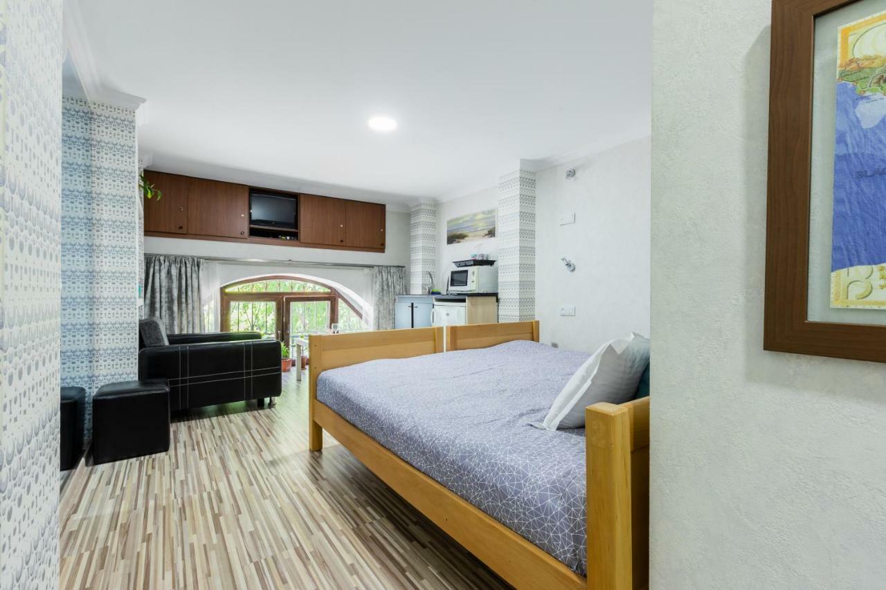 Hb Apartments Akhvelediani II ティビリシ エクステリア 写真